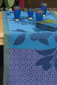 Tanger Cobalt Runner